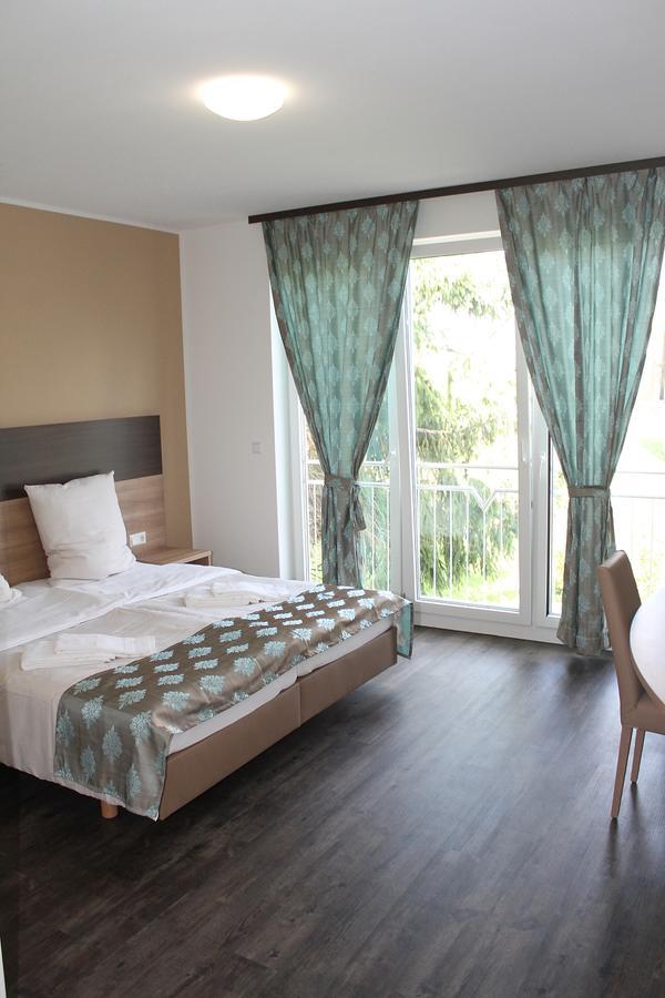 Hotel Pizzeria Da Beni Kochersteinsfeld Экстерьер фото